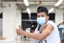 J&oacute;venes entre 20 y 24 a&ntilde;os iniciaron su esquema de vacunaci&oacute;n contra la covid-19