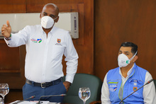 Secretario de Educaci&oacute;n expuso a ministra de Educaci&oacute;n los avances en presencialidad y calidad educativa 