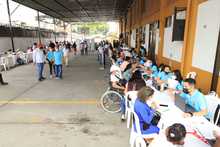 Con masiva participaci&oacute;n, Alcald&iacute;a acerc&oacute; su oferta institucional en Feria de Servicios de la comuna 21