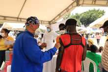 Con masiva participaci&oacute;n, Alcald&iacute;a acerc&oacute; su oferta institucional en Feria de Servicios de la comuna 21