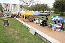 En el marco de la segunda versi&oacute;n de la Expoferia BochaPac&iacute;fica 2021, la cale&ntilde;idad disfrut&oacute; de actividades l&uacute;dicas, deportivas y culturales para contribuir a la reactivaci&oacute;n econ&oacute;mica del sur de Cali. 