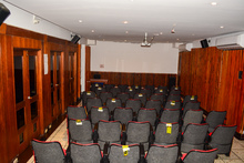 FOTOS SALA AUDIOVISUAL