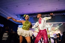 &iexcl;Turistas conocer&aacute;n a Cali con un recorrido lleno de salsa y baile multicolor!