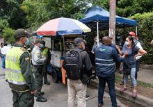 Salud P&uacute;blica responde al llamado de habitantes de San Joaqu&iacute;n en comuna 17