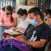 Formaci&oacute;n y capital semilla para 150 emprendimientos de la zona rural de Cali