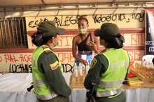 Cale&ntilde;os vivieron una fiesta de talento juvenil en el Bazar de la Dignidad 