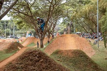 &iexcl;Adrenalina pura! El BMX Dirt Jump se tom&oacute; el parque de El Ingenio  
