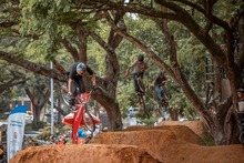 &iexcl;Adrenalina pura! El BMX Dirt Jump se tom&oacute; el parque de El Ingenio  