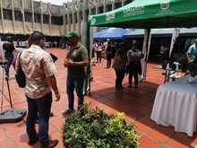 Obsequiando plantas a los cale&ntilde;os, ense&ntilde;amos a cuidar nuestro Ecosistema