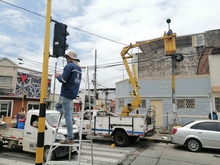 Trabajos para recuperar la red semaf&oacute;rica de Cali no se detienen