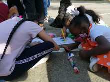 Jugando se aprende con Cari&ntilde;o a la Calle