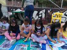 Jugando se aprende con Cari&ntilde;o a la Calle