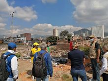 Comerciantes del &aacute;rea de renovaci&oacute;n urbana se capacitan en el manejo de residuos. 