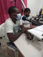 Historias radiof&oacute;nicas de vivencias barriales en la experiencia pedag&oacute;gica Narrando y rapeando por la vida