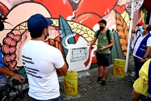 &lsquo;Barrio en Movimiento&rsquo; acompa&ntilde;&oacute; el graffiti tour cale&ntilde;o con gratiferos de la ciudad