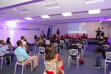 Estudiantes cale&ntilde;os desarrollan soluciones innovadoras para transformar sus entornos escolares