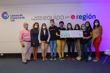 Estudiantes cale&ntilde;os desarrollan soluciones innovadoras para transformar sus entornos escolares