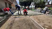 J&oacute;venes en Cali adec&uacute;an v&iacute;as y espacio p&uacute;blico por medio de Infraestructura Distrital