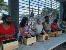 Liderados por la Emru, avanzan los talleres de huertas urbanas en la comuna 14  