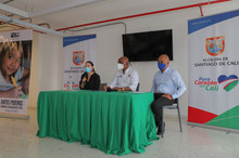 Instituciones educativas recibieron dispositivos tecnol&oacute;gicos