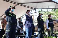 &ldquo;Queremos expresar gratitud a los polic&iacute;as y a sus familias&rdquo;: alcalde Ospina