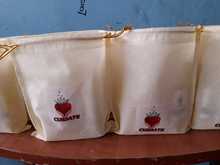 Estudiantes de la IEO Rep&uacute;blica de Argentina comenzaron a comercializar su kit de bioseguridad