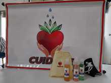 Estudiantes de la IEO Rep&uacute;blica de Argentina comenzaron a comercializar su kit de bioseguridad