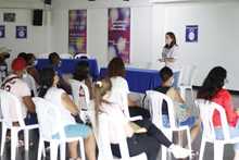 Beneficiadas 16 familias desplazadas, con 24 ni&ntilde;os  