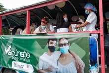 Con la &lsquo;Chiva vacunadora&rsquo;, 500 personas apostaron por la vida y en contra de la covid-19 