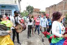 Alcald&iacute;a de Cali entreg&oacute; v&iacute;as adoquinadas en el oriente de Cali