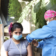 Mediante alianza p&uacute;blico-privada, se vacunaron recicladores de oficio en Cali