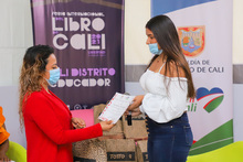 Entre sombreros y turbantes se premiaron los estudiantes ganadores de encuentro de poes&iacute;a afrocolombiano 