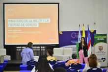 En Foro Internacional de la Mujer se habl&oacute; de brazaletes electr&oacute;nicos para agresores