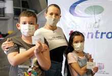 Vacunaci&oacute;n anticovid para ni&ntilde;os se reforzar&aacute; en colegios