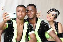 Amor y alegr&iacute;a, sentimiento de los bailarines que se sortean su cupo en el Sals&oacute;dromo