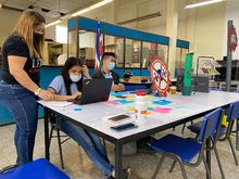 Mystarlab: una ventana para ideas de emprendimiento de los estudiantes cale&ntilde;os