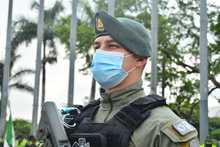 Polic&iacute;a Nacional condecora al Secretario de Seguridad y Justicia de Cali, en el marco de los 130  a&ntilde;os de la instituci&oacute;n 