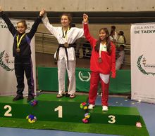 Una campeona de taekwondo es inspiraci&oacute;n para la juventud cale&ntilde;a
