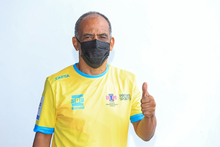 *Voluntarios invitan a los cale&ntilde;os a ponerse la camiseta de los Panamericanos Junior*