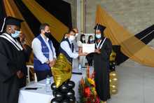 183 j&oacute;venes v&iacute;ctimas del conflicto se graduaron como t&eacute;cnico laboral en auxiliar administrativo 