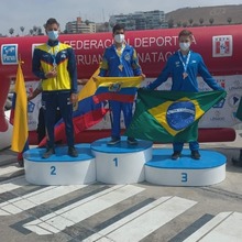 Estudiante de Cali, gran figura en torneos de nataci&oacute;n