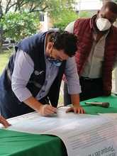 Se firm&oacute; Pacto de Coraz&oacute;n por el Parque del Perro