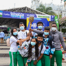 La antorcha de los Panamericanos visit&oacute; la Feria Todas y Todos a Estudiar