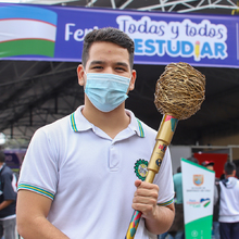 La antorcha de los Panamericanos visit&oacute; la Feria Todas y Todos a Estudiar