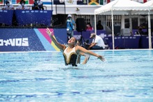 Valentina y Santiago, la pareja mixta colombiana de nado sincronizado de los Panamericanos