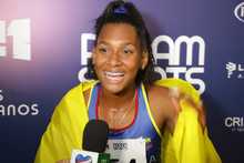 Valeria termin&oacute; con la cabeza en alto