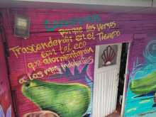 La comuna 20 fortalece el turismo coloreando la Calle de la Poes&iacute;a