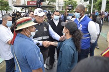 Con acto de reconciliaci&oacute;n, j&oacute;venes que agredieron al secretario de Seguridad y Justicia ofrecieron disculpas  