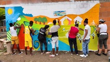 Con muralismo y color los j&oacute;venes se apropian de su sector