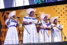 &iexcl;25 veces Petronio!